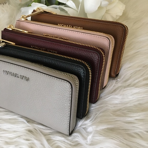 Michael Kors jet set LG three quarter zip wallet - Picture 4 of 7